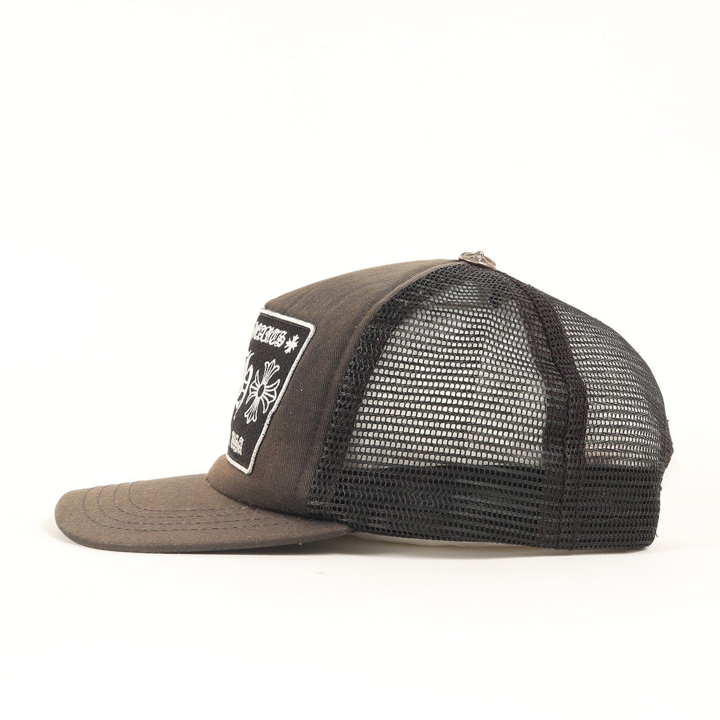 NEW CHワッペン トラッカーメッシュキャップ