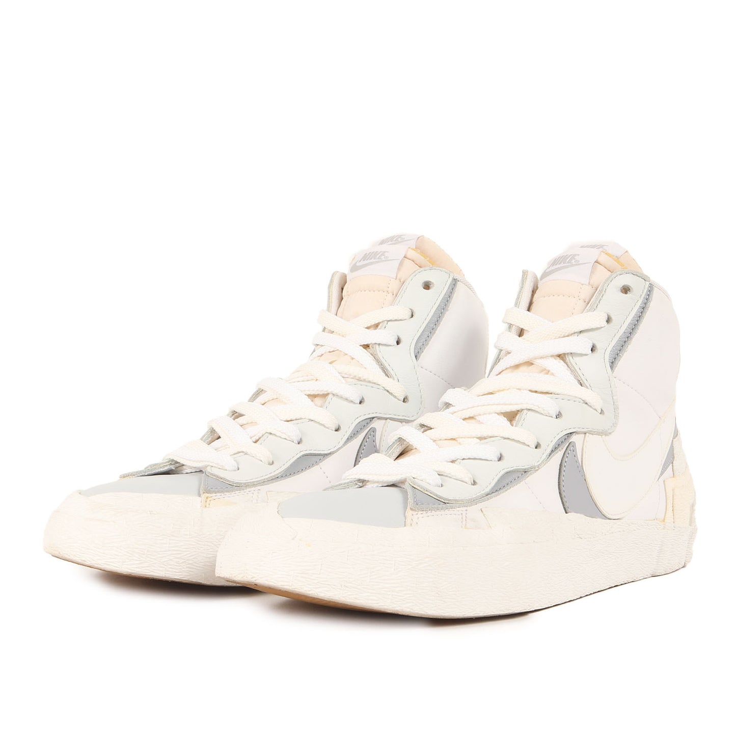 ×NIKE BLAZER MID / SACAI (BV0072-100)