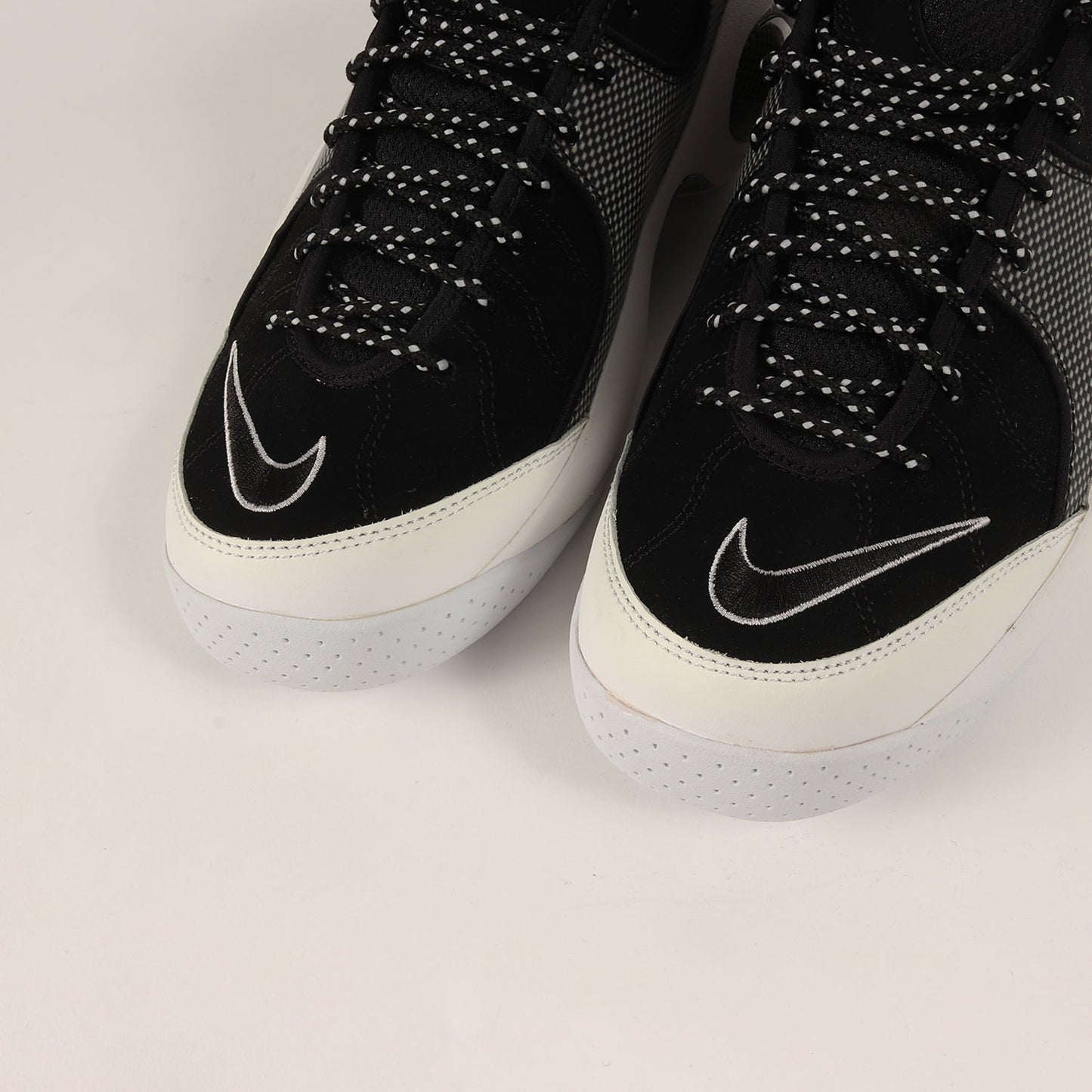 AIR ZOOM FLIGHT 95 BLACK METALLIC (806404-001 / 2015年製)