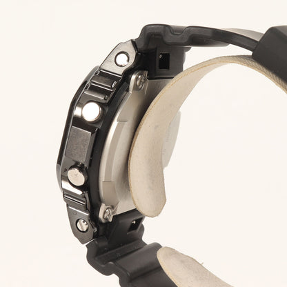 GM-5600B-1JF メタルカバード 腕時計 / ウォッチ