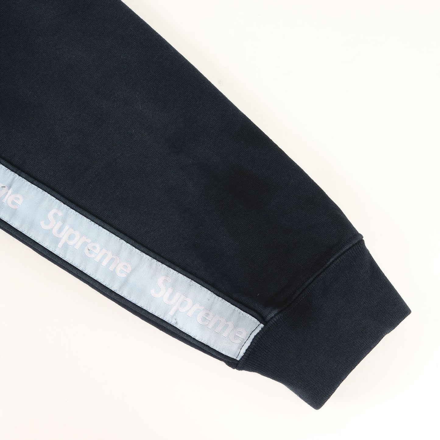 ロゴテープ ジップ スウェット パーカー(Text Stripe Zip Up Hooded Sweatshirt)