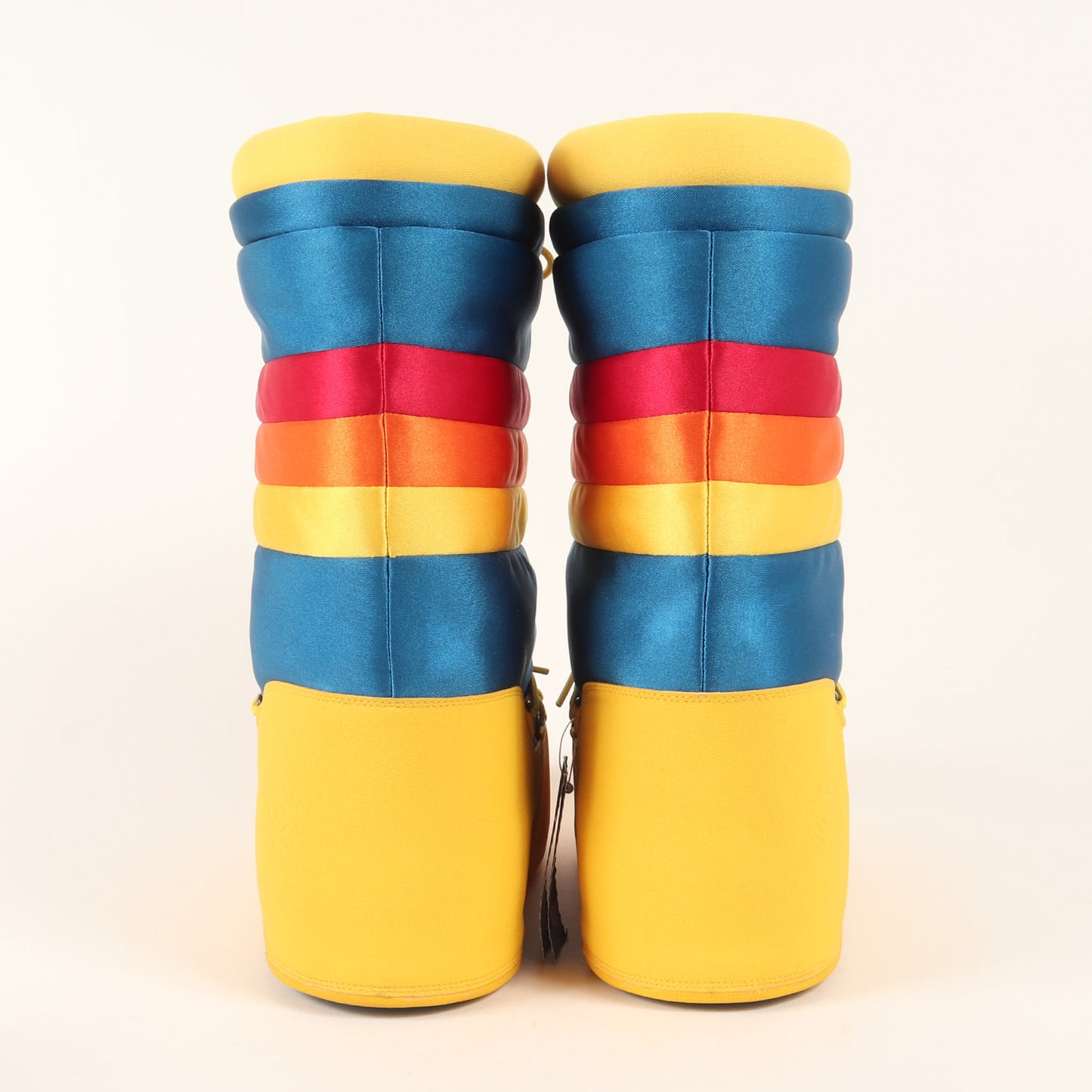 00s ×MOON BOOT CG MOON BOOT HI (115949)