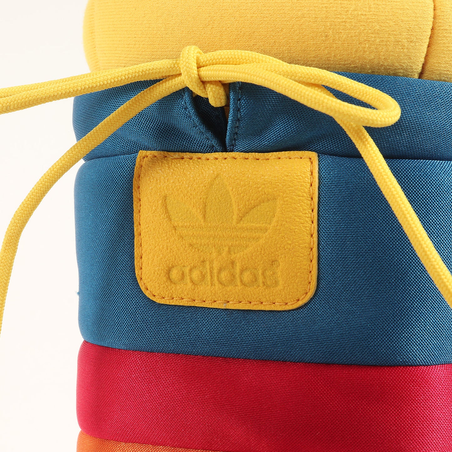 00s ×MOON BOOT CG MOON BOOT HI (115949)