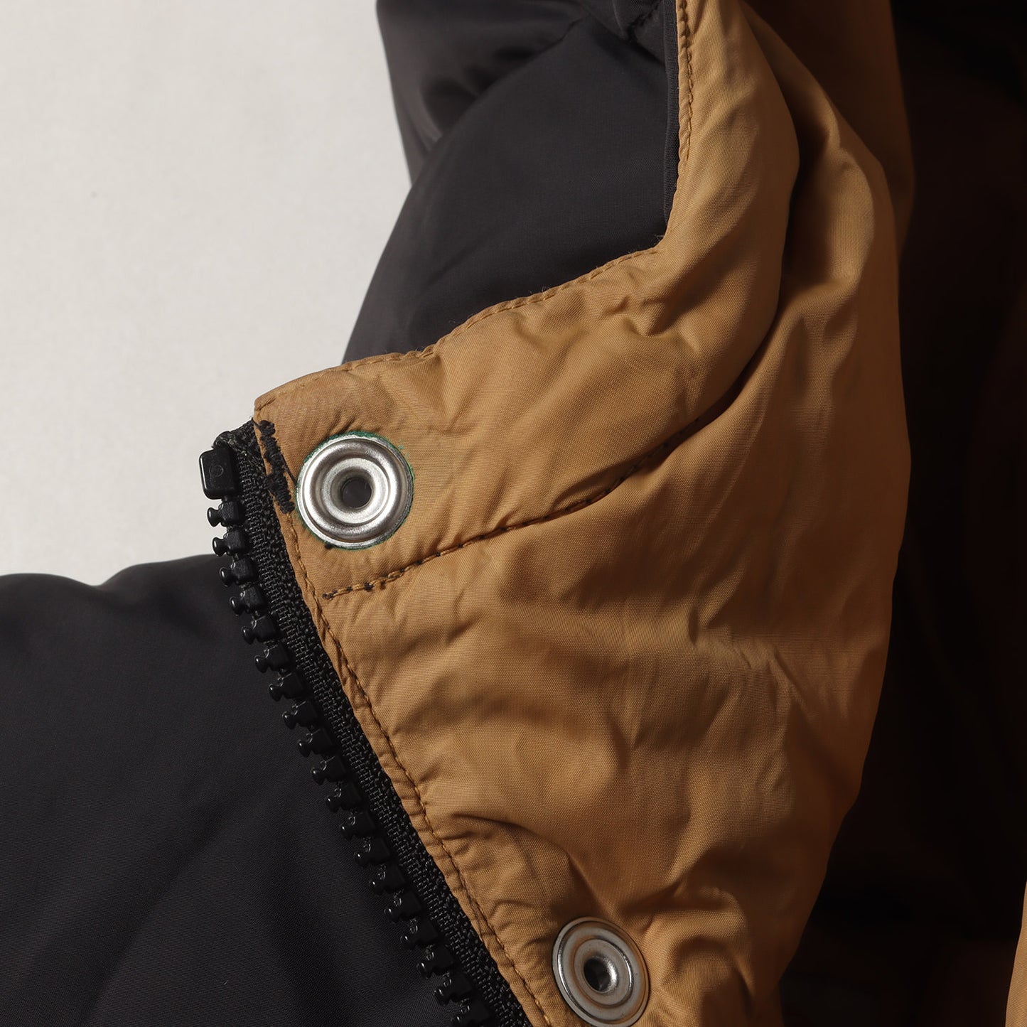 フーデッド ナイロン ダウンジャケット(RALEIGH JACKET)