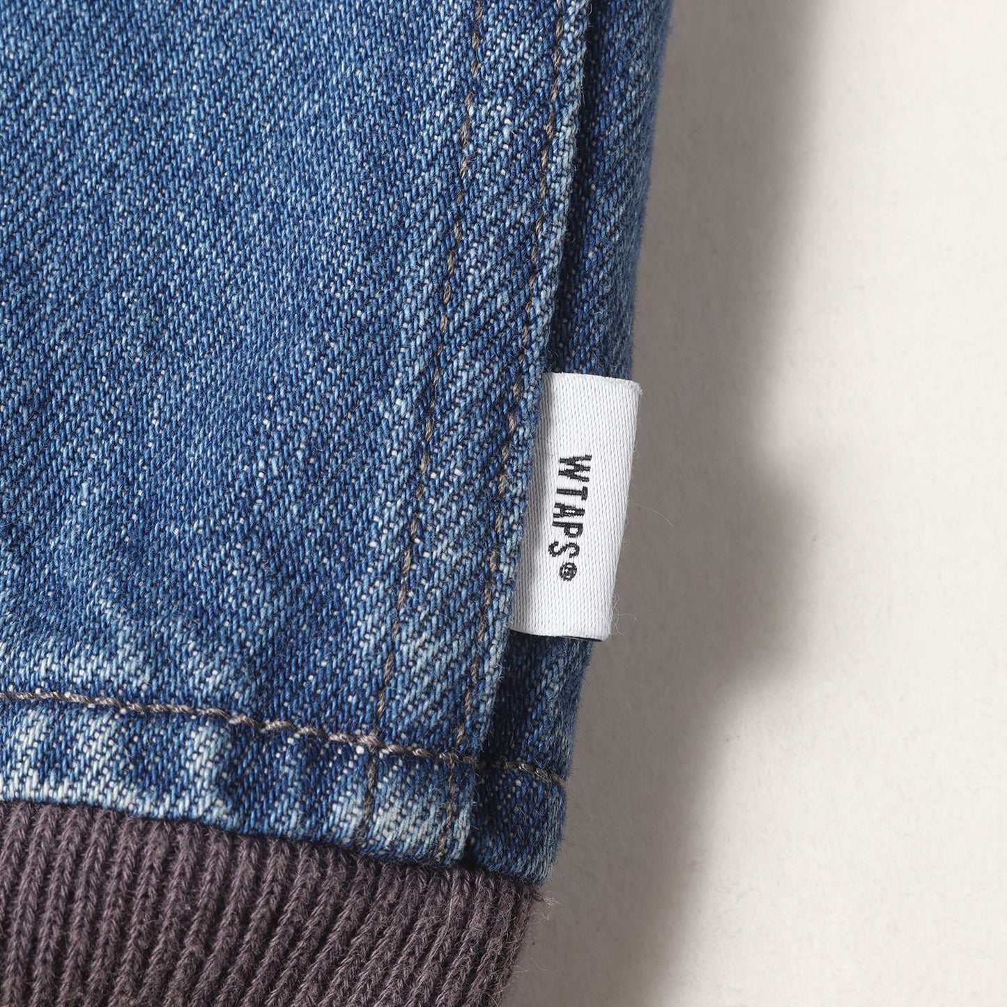 エンボスロゴ 裏地キルティング デニム フード ジャケット(VICE / JACKET)