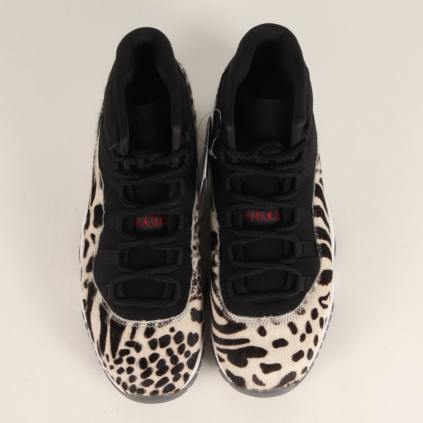 WMNS AIR JORDAN 11 RETRO Animal Instinct (AR0715-010)