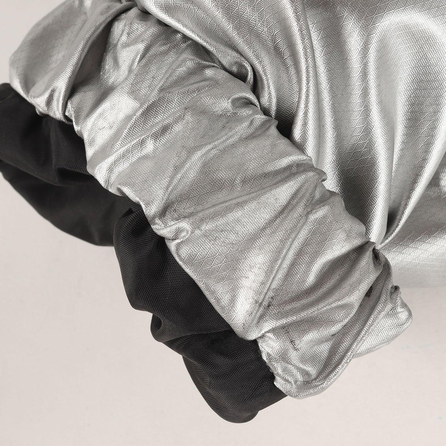 リフレクターロゴテープ パフィー ダウンジャケット(Reflective Sleeve Logo Puffy Jacket)