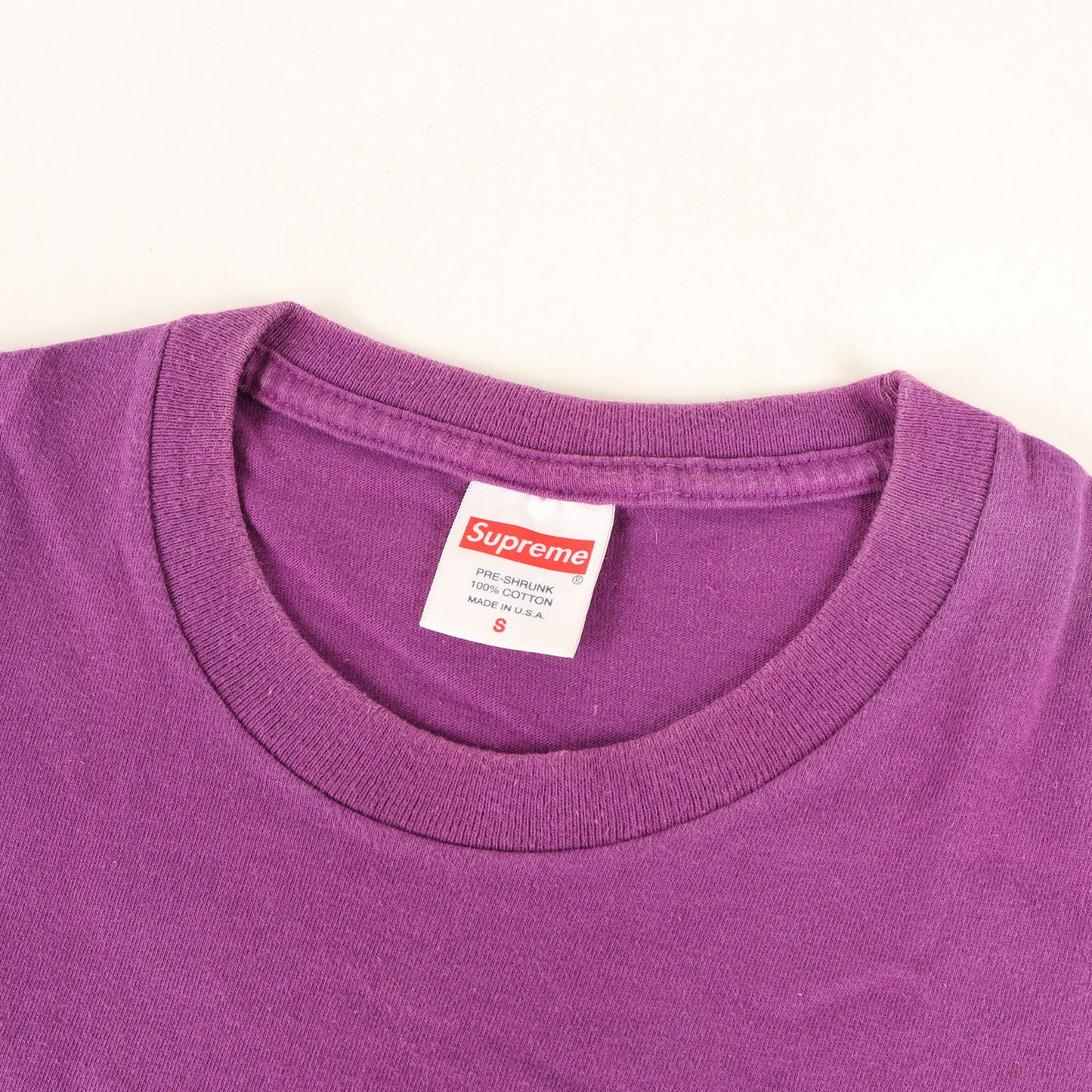 キャラクター グラフィック Tシャツ(Suzie Switchblade Tee)
