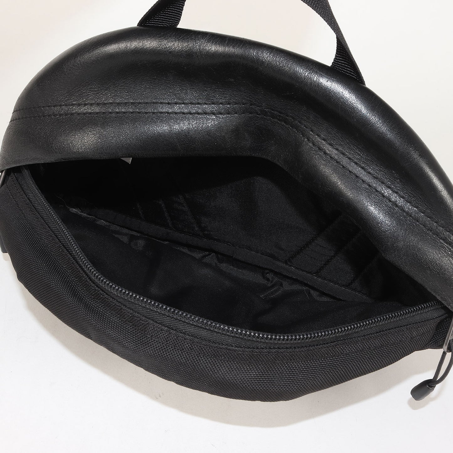 ×THE NORTH FACE レザー ランバーパック / ウエストバッグ(Leather Roo II Lumbar Pack)