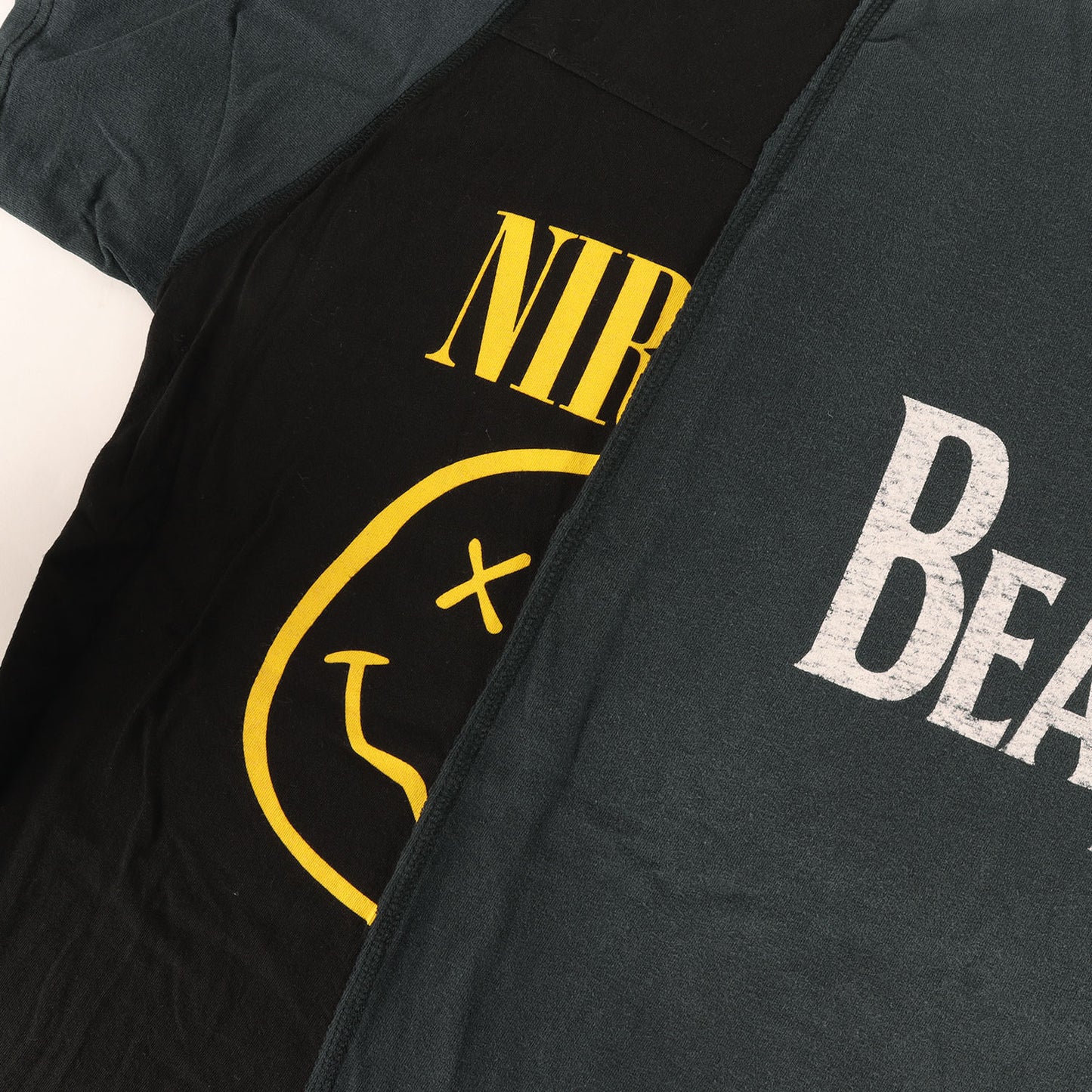古着 再構築 リメイク バンド オーバーサイズ Tシャツ