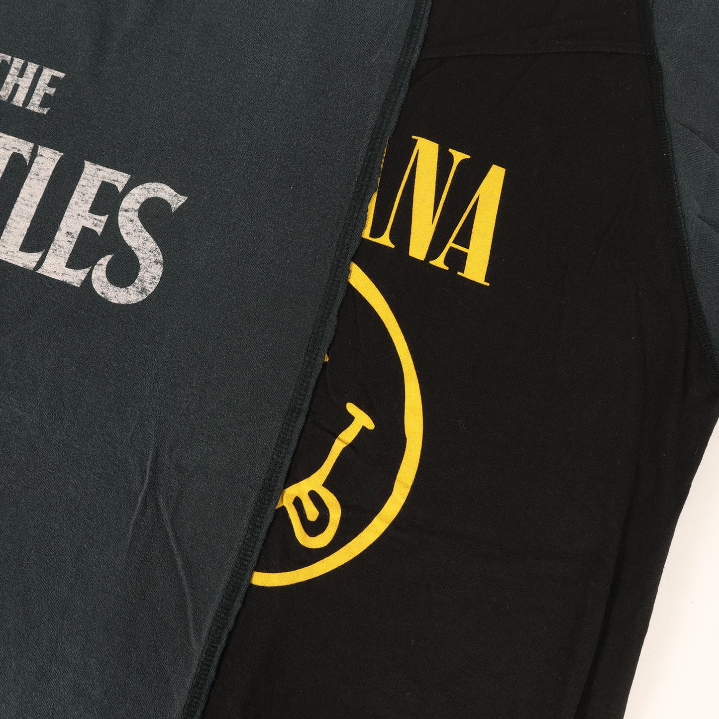 古着 再構築 リメイク バンド オーバーサイズ Tシャツ