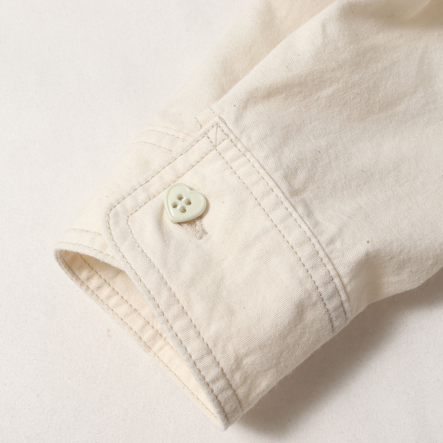 24AW ハート ガチャポケット シャンブレー ワークシャツ(CHAMBRAY WORK SHIRT)