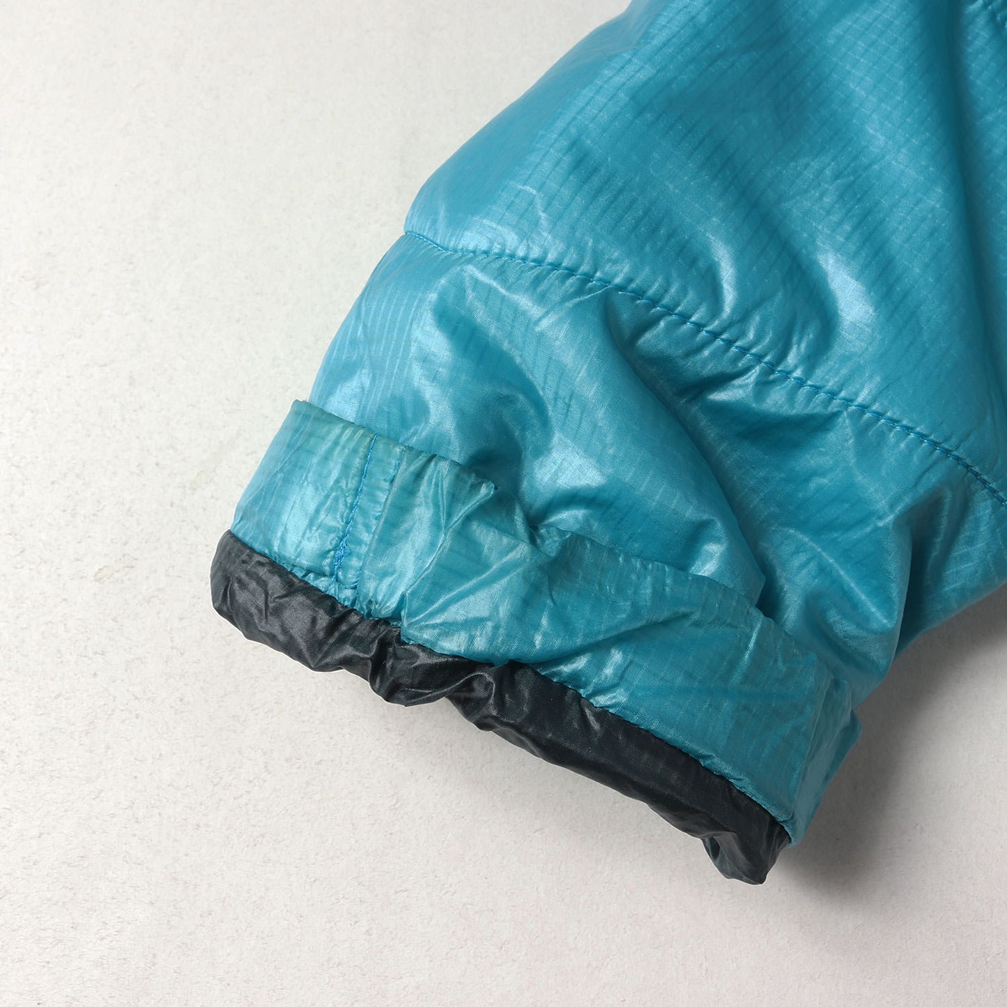 トランゴ 光電子プリマロフト ジャケット(Trango Jacket)