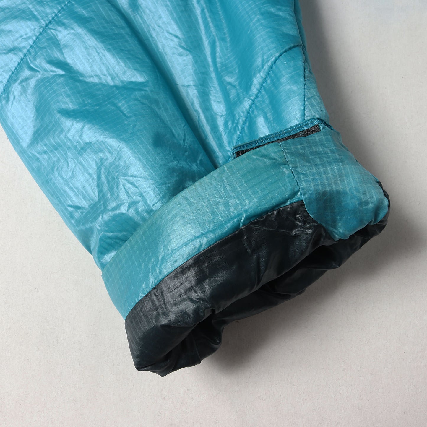 トランゴ 光電子プリマロフト ジャケット(Trango Jacket)