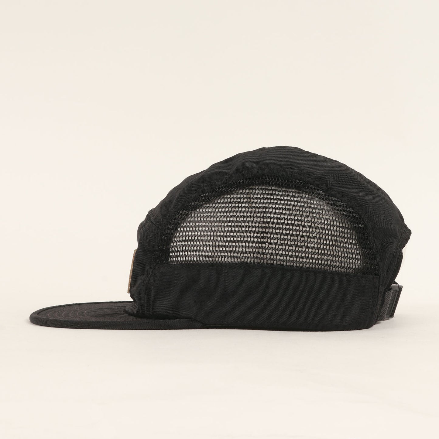 サイドメッシュ リフレクティブ BOXロゴ キャンプキャップ(Side Mesh Reflective Logo Camp Cap)