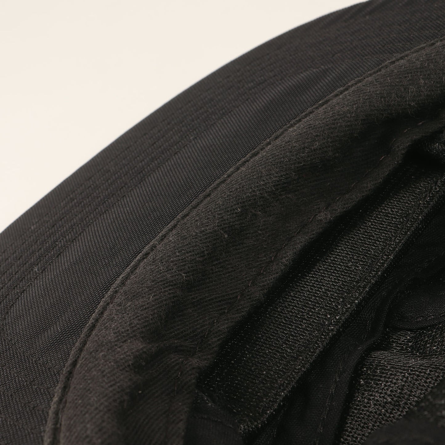 サイドメッシュ リフレクティブ BOXロゴ キャンプキャップ(Side Mesh Reflective Logo Camp Cap)