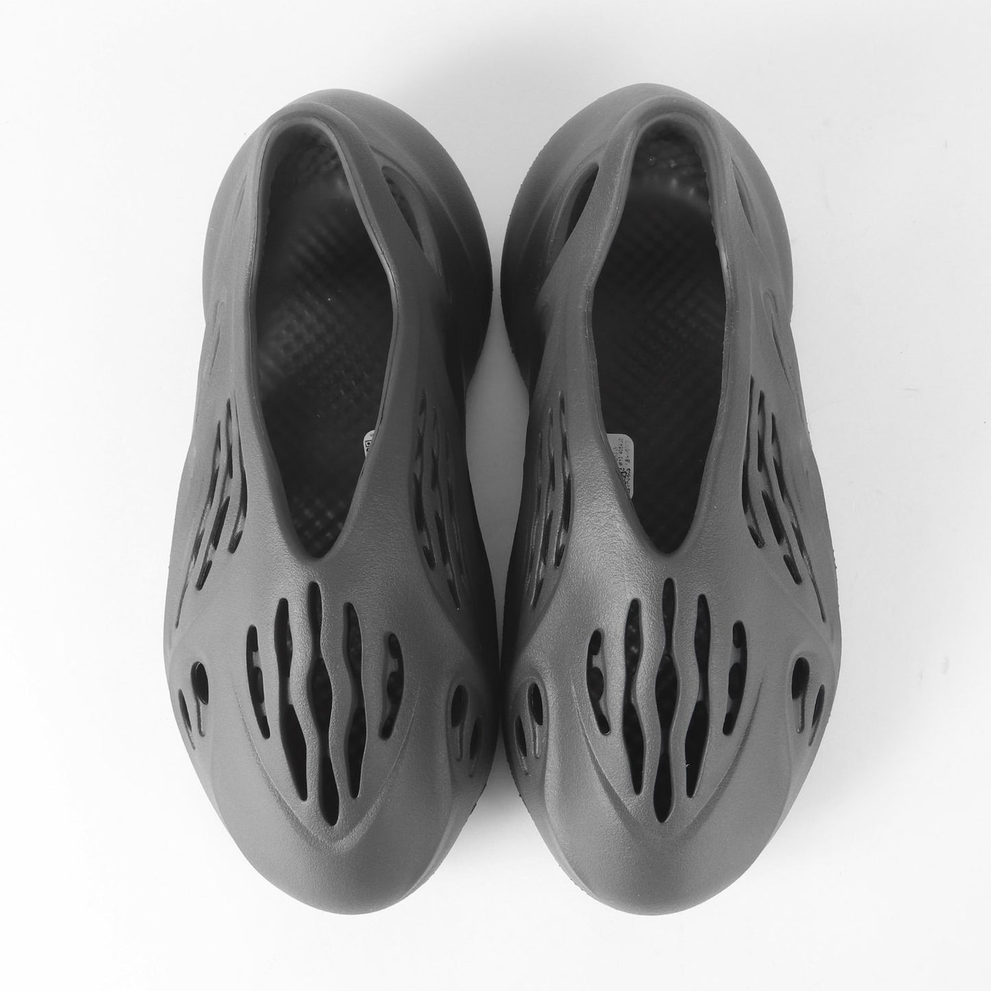 23SS YEEZY FOAM RUNNER CARBON (IG5349)