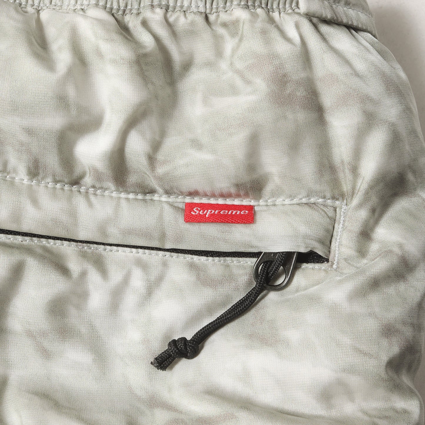 ×THE NORTH FACE ペーパープリント ヌプシ ダウンパンツ(Paper Print Nuptse Pant)