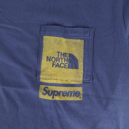 23SS ×THE NORTH FACE ロゴプリント ポケット Tシャツ(Printed Pocket Tee)