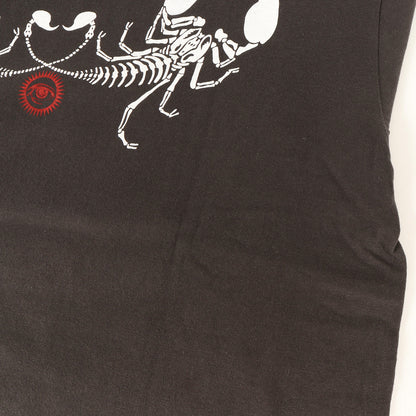 GIZ柄プリント スコーピオン Tシャツ