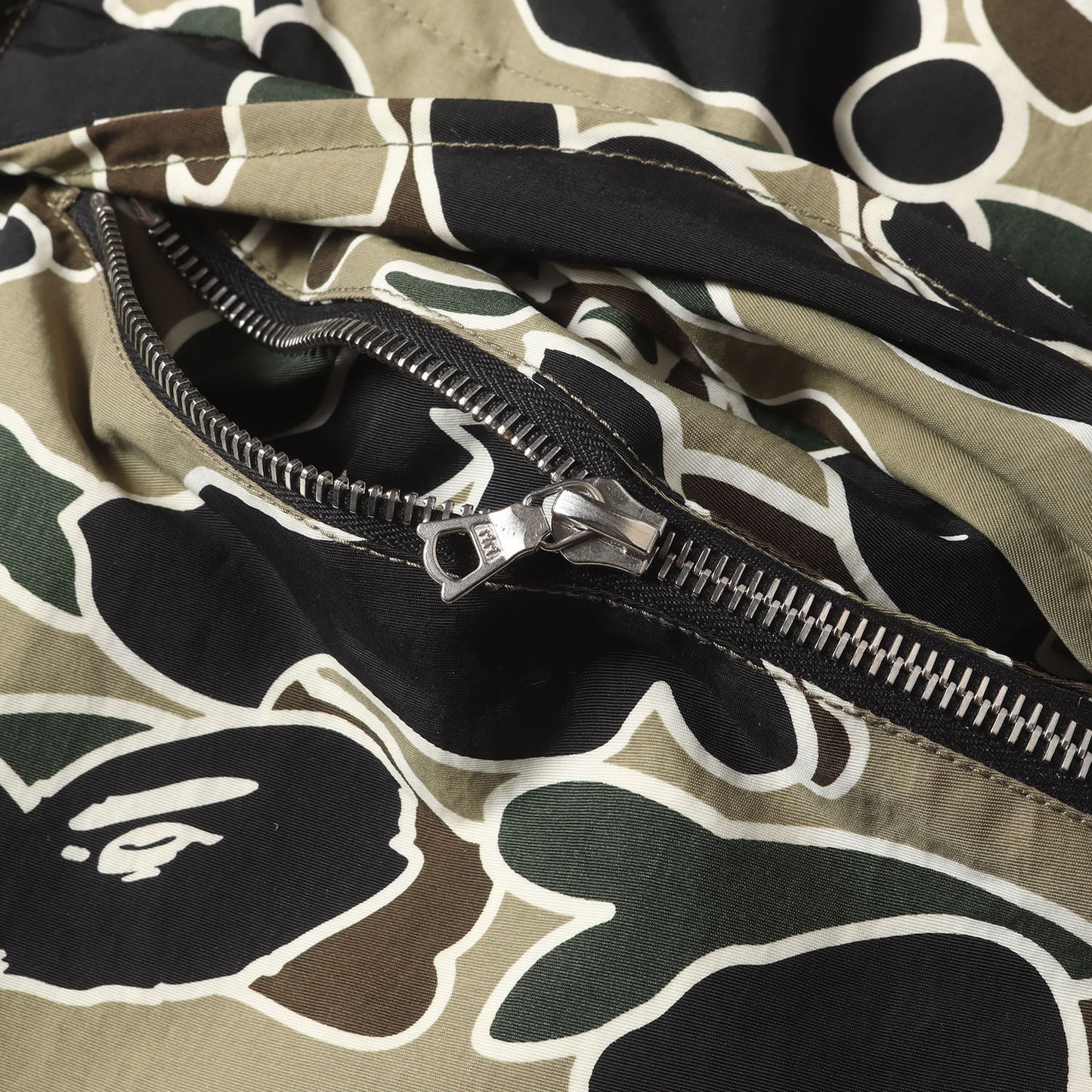 00s スターカモ スノボ ダウンジャケット