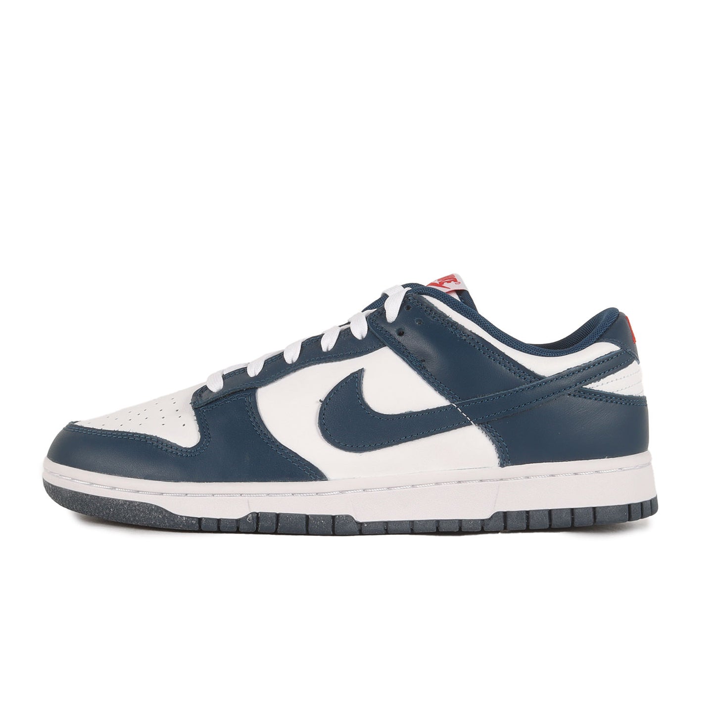 DUNK LOW RETRO ビラノバ大学カラー (DD1391-400)