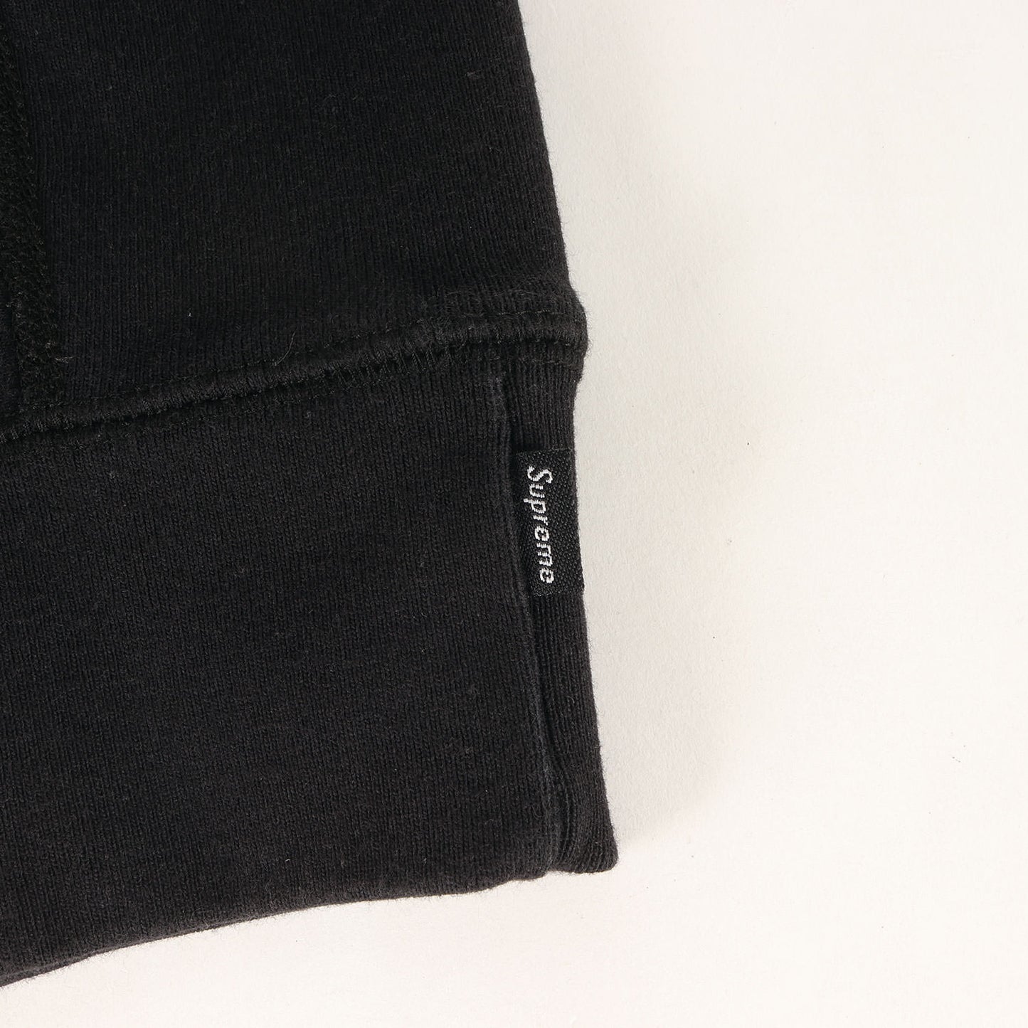 21SS ×KAWS チョーク BOXロゴ スウェットパーカー(Chalk Logo Hooded Sweatshirt)