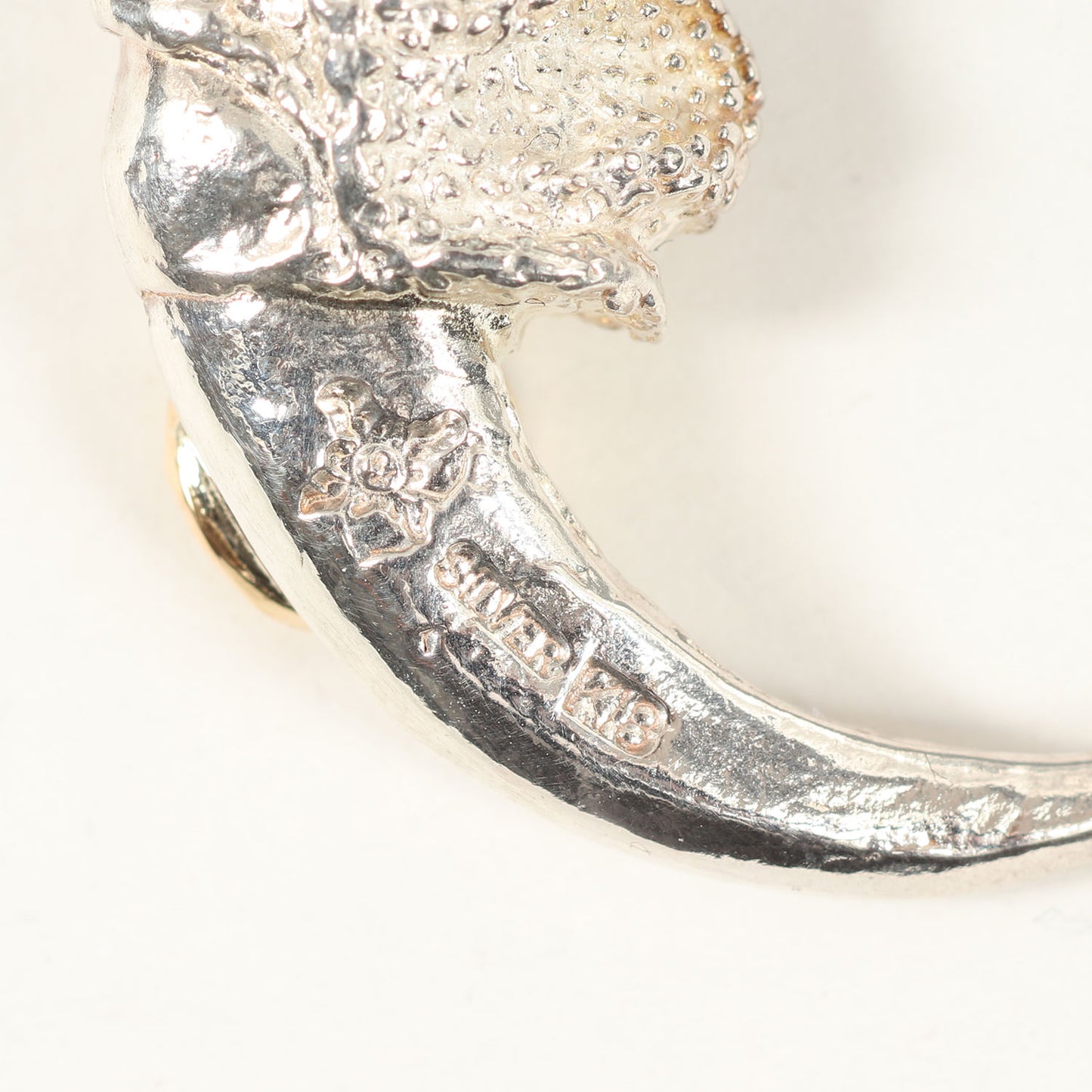 金メタル付き イーグルクロー / ツメ トップ(Small Eagle Claw with K18 Left)