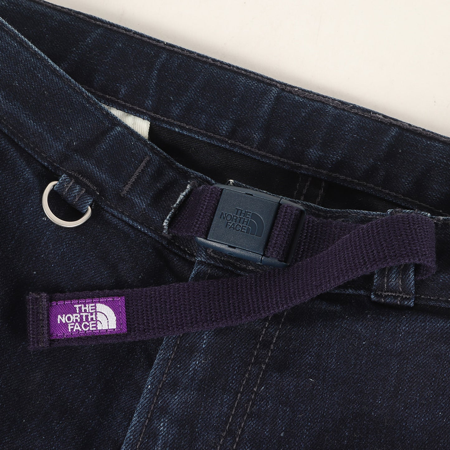 ウェビングベルト付き ストレッチ デニムパンツ (Webbing Belt Denim Pants)