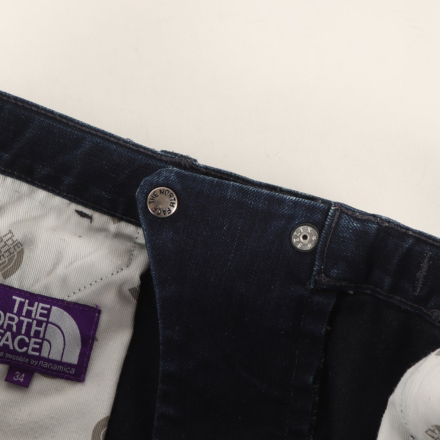 ウェビングベルト付き ストレッチ デニムパンツ (Webbing Belt Denim Pants)