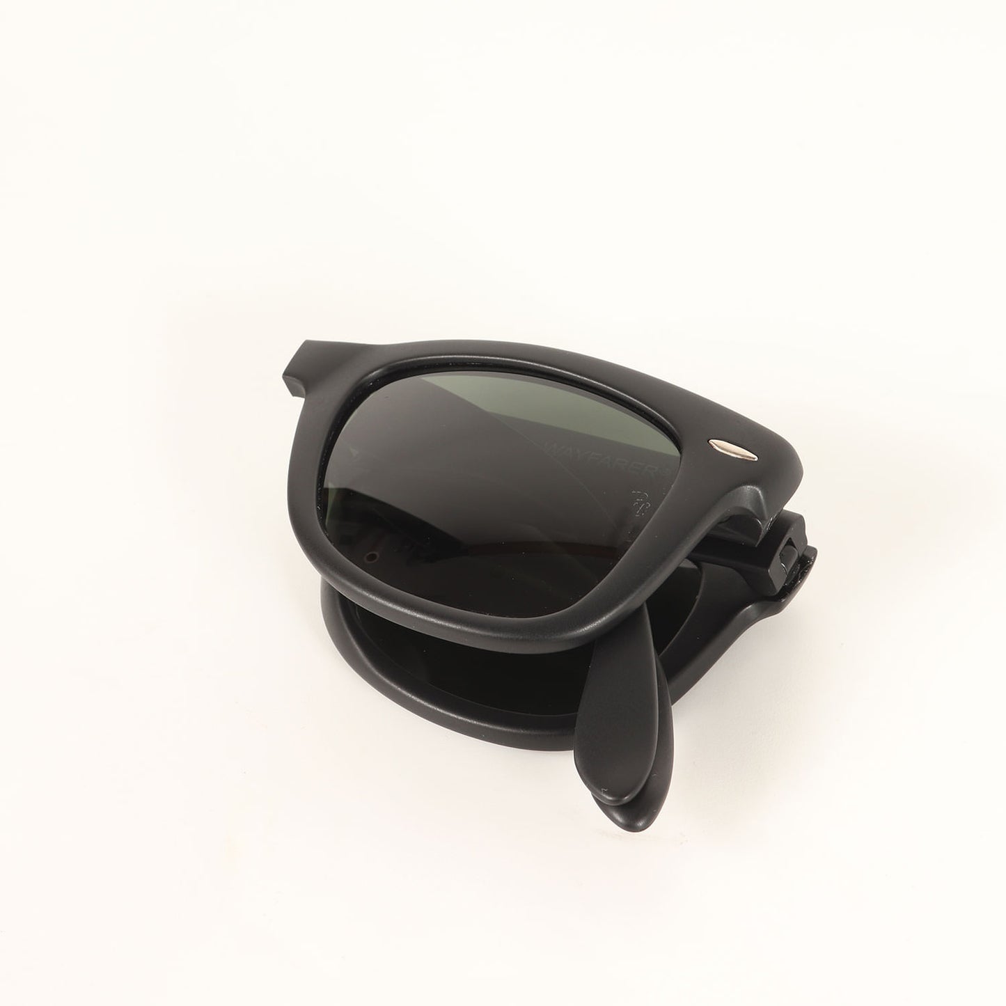 折りたたみ式 ウェイファーラー フォールディング サングラス (WAYFARER FOLDING CLASSIC RB4105 601-S)