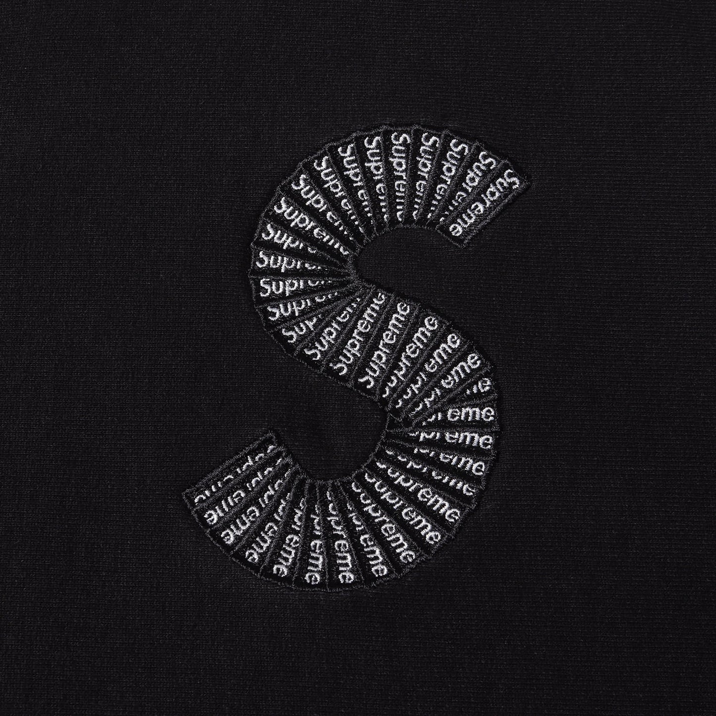 Sロゴ スウェットパーカー(S Logo Hooded Sweatshirt)