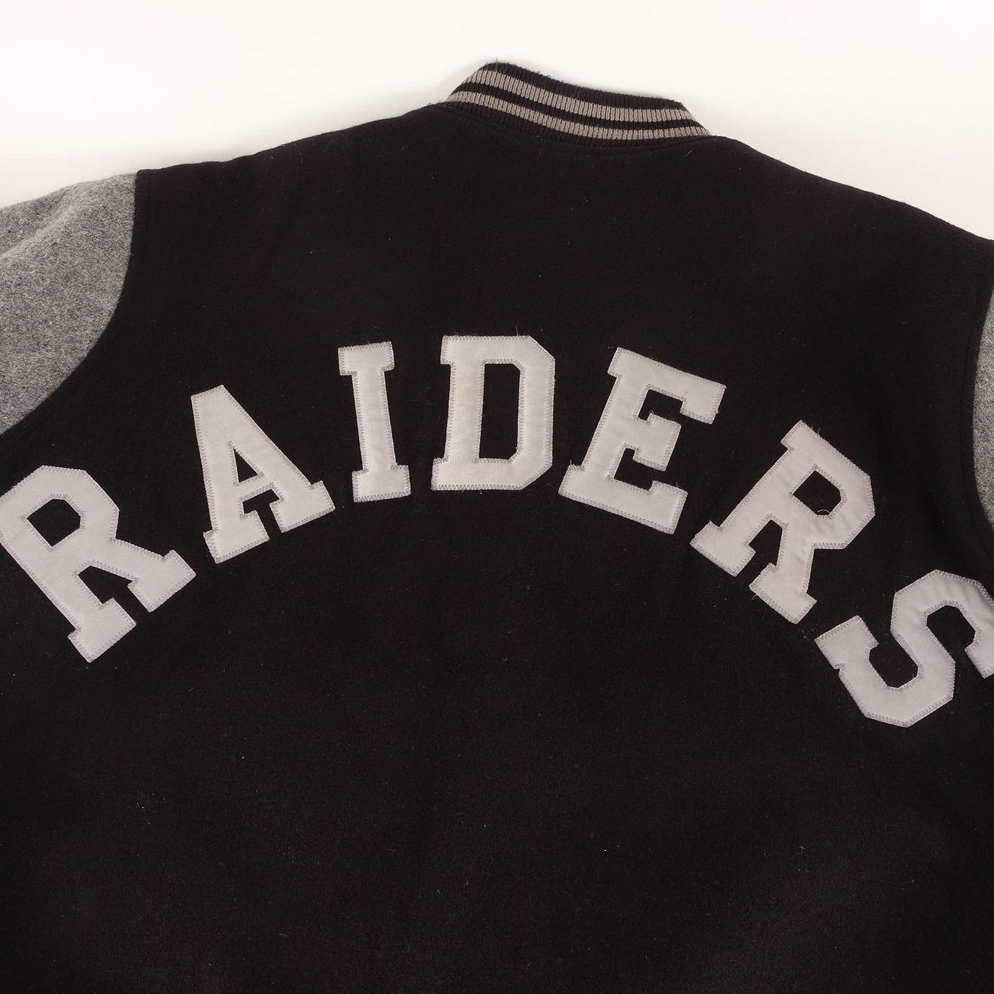 [人気モデル] 90s NFL ラスベガス・レイダース メルトンウール スタジャン / USA製 Chalk Line