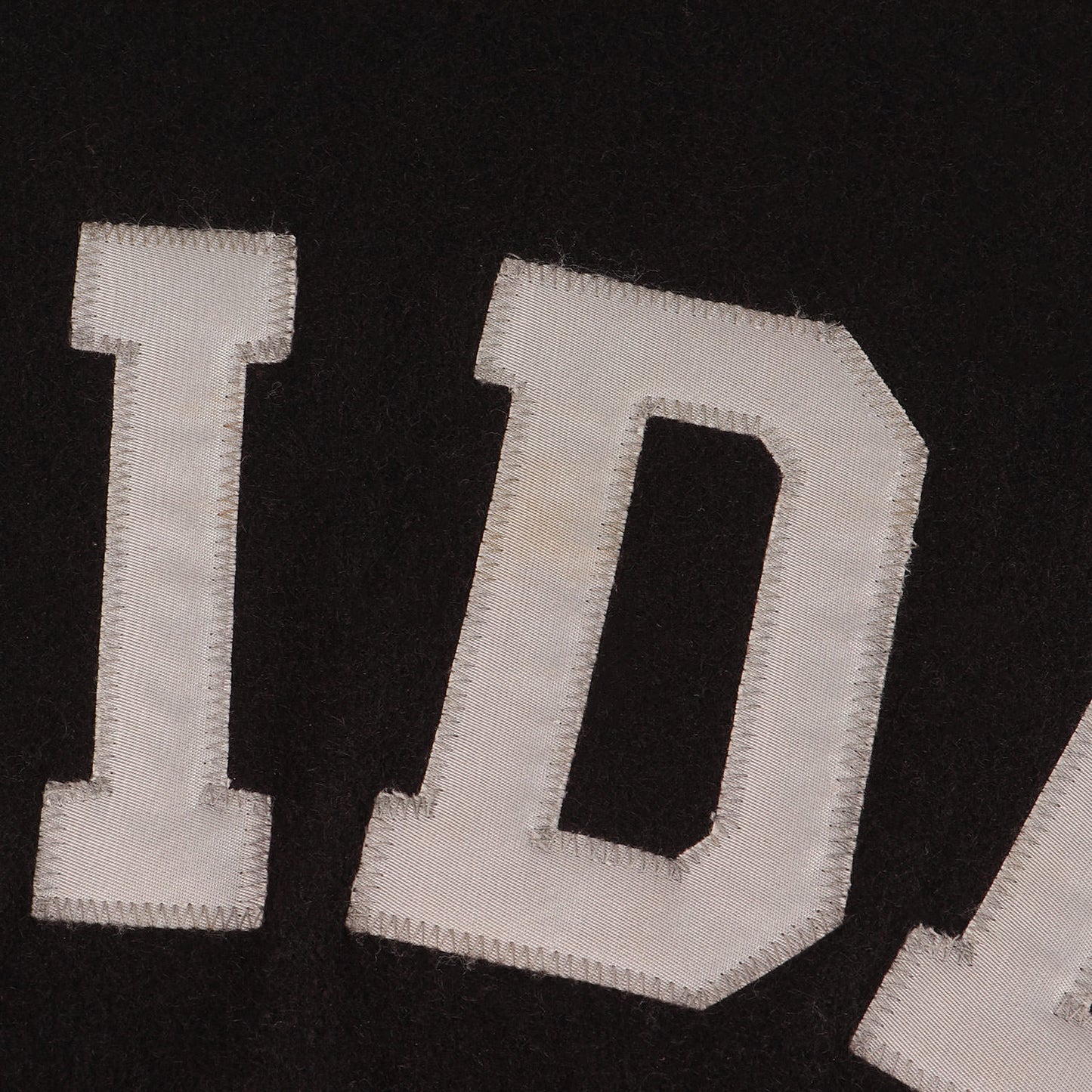 [人気モデル] 90s NFL ラスベガス・レイダース メルトンウール スタジャン / USA製 Chalk Line