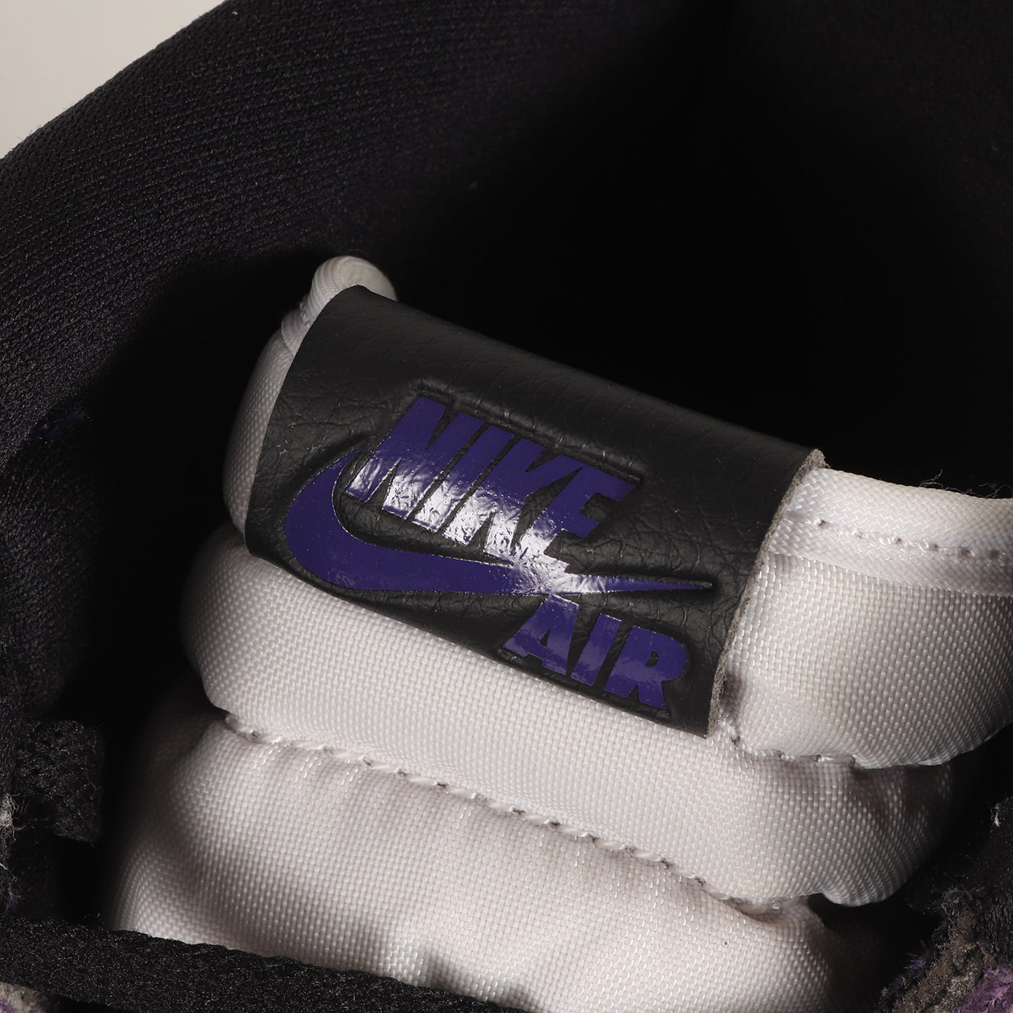 AIR JORDAN 1 RETRO HIGH OG COURT PURPLE (555088-500)