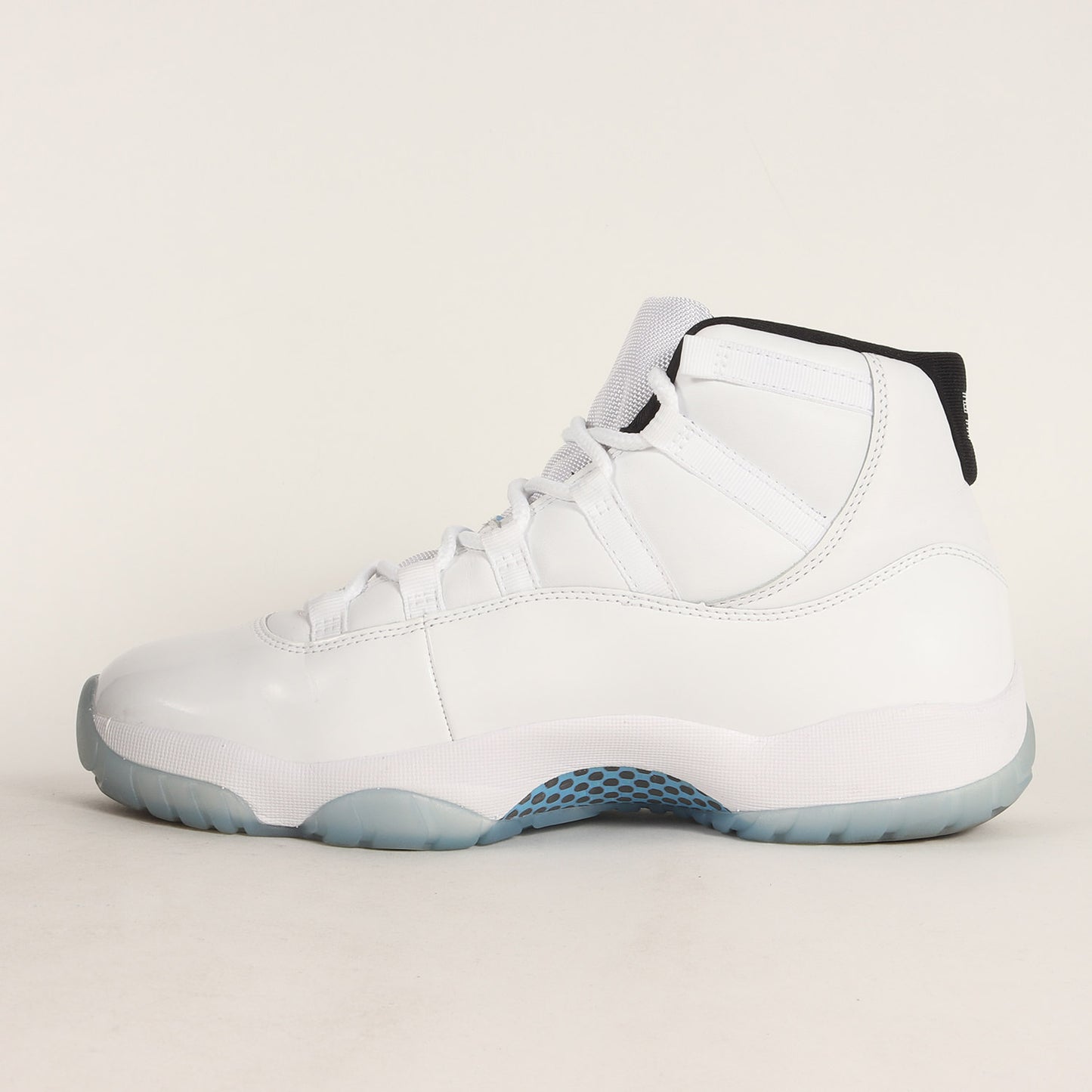 AIR JORDAN 11 RETRO LEGEND BLUE (2024年製 / CT8012-104)