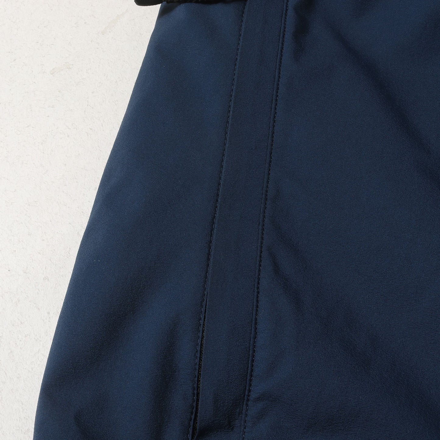 GORE WINDSTOPPER スバルバード プリマロフト ベスト (Svalbard Vest)