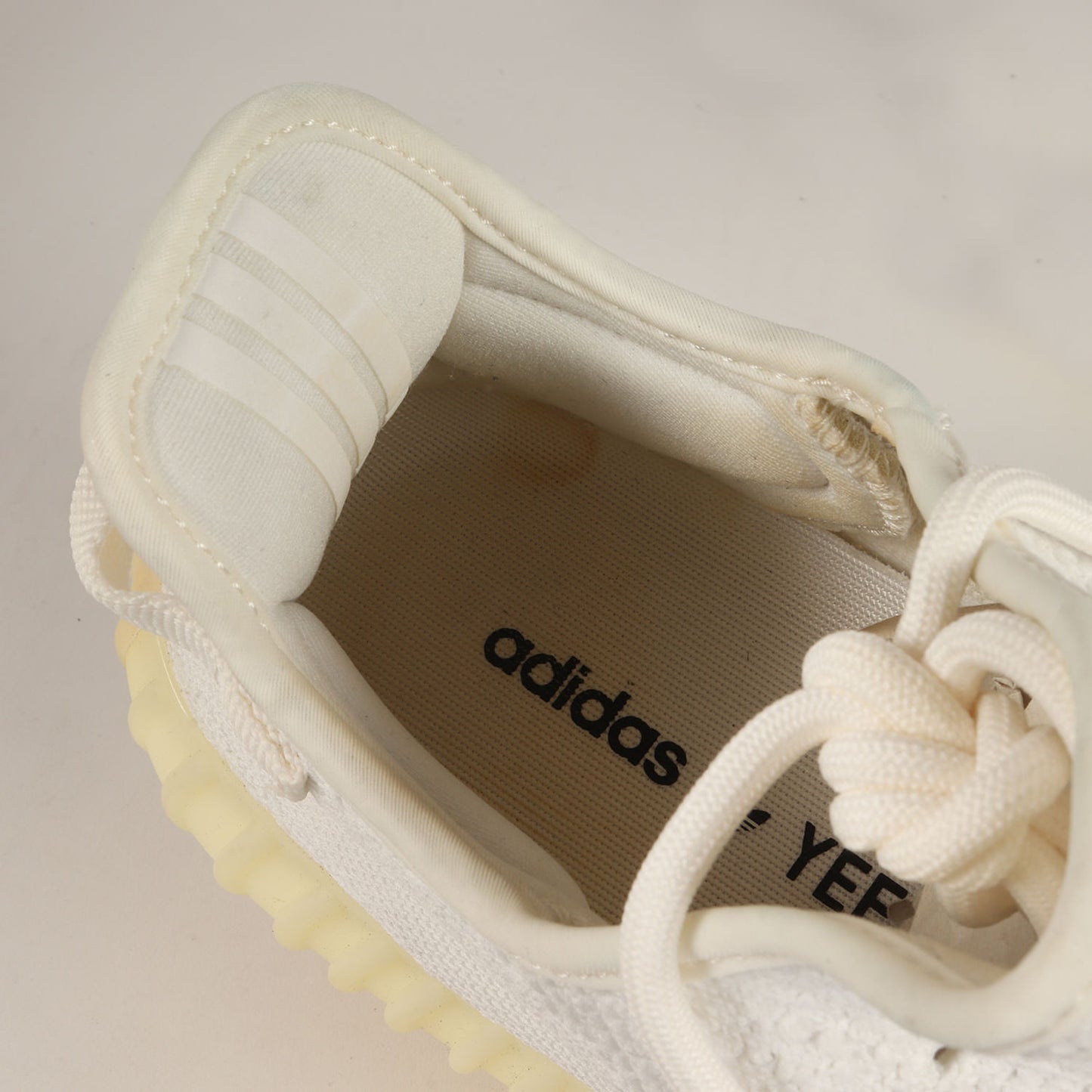 YEEZY BOOST 350 V2 CREAM WHITE (2018年製 / CP9366)