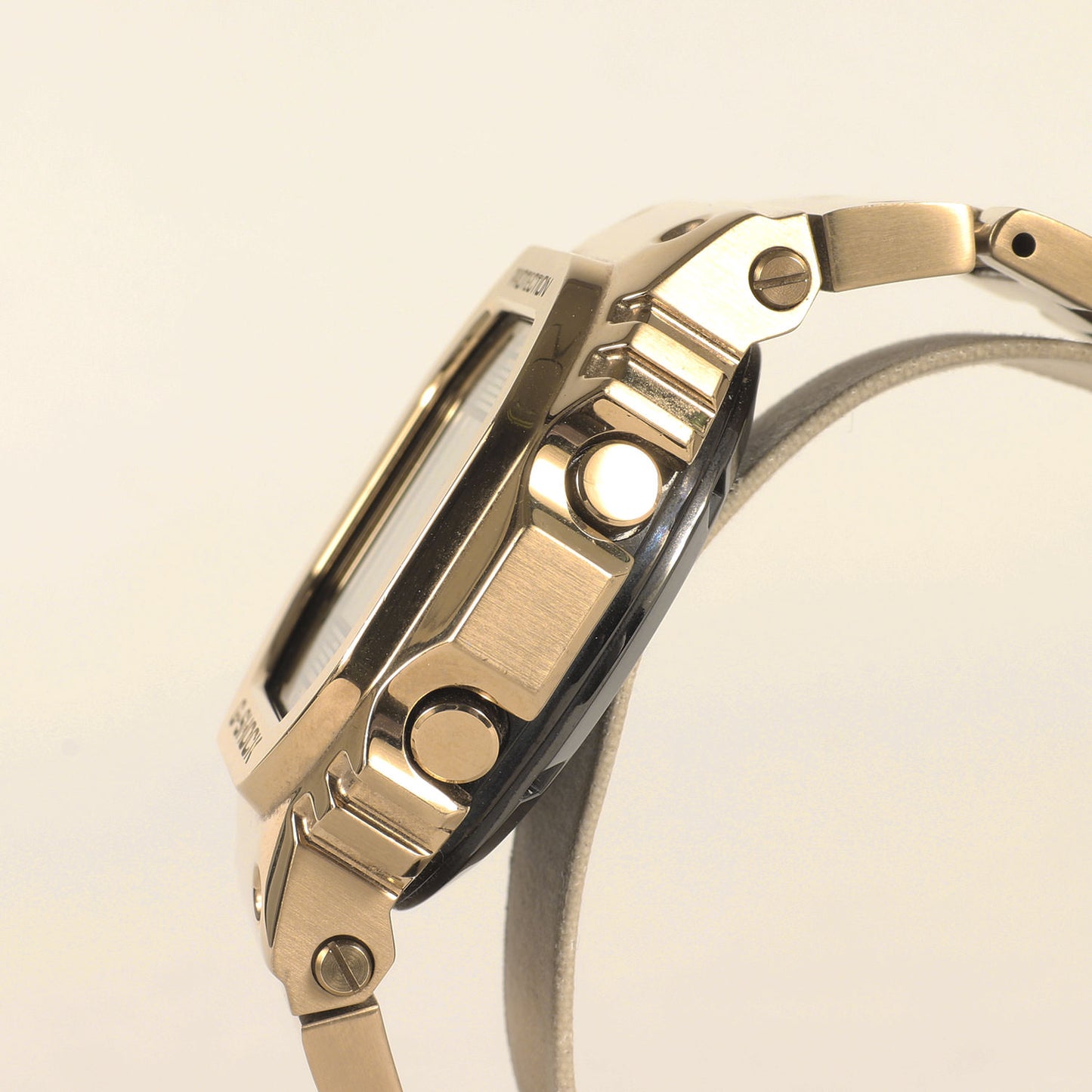 GMW-B5000GD-9JF フルメタル タフソーラー ウォッチ / 腕時計