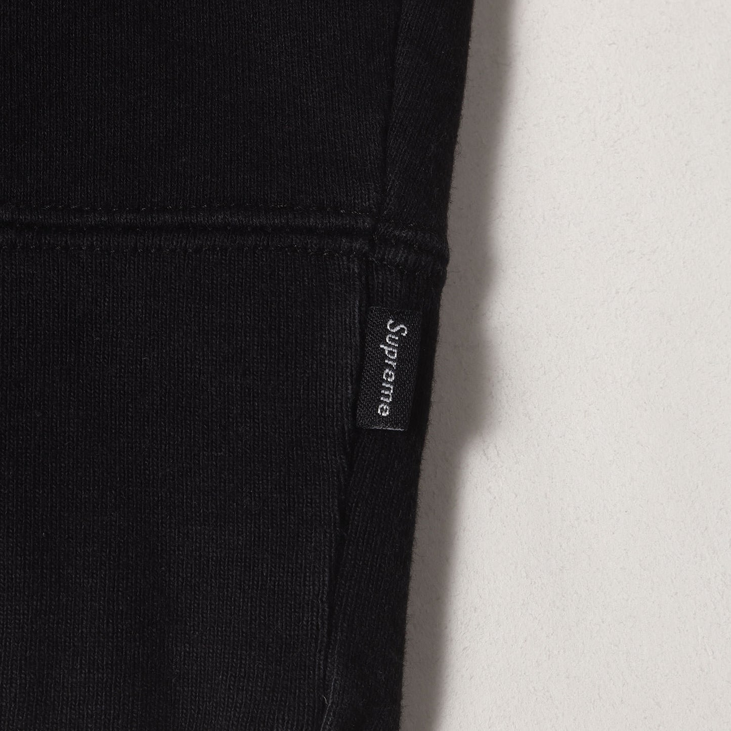 ×Vampirella ヴァンピレラ スウェットパーカー(Hooded Sweatshirt)
