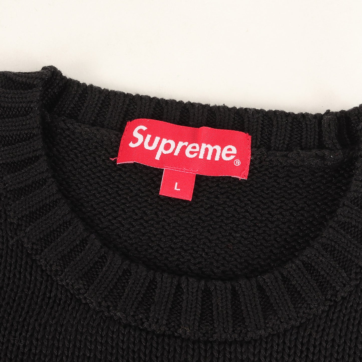 バックロゴ コットンニット セーター(Back Logo Sweater)