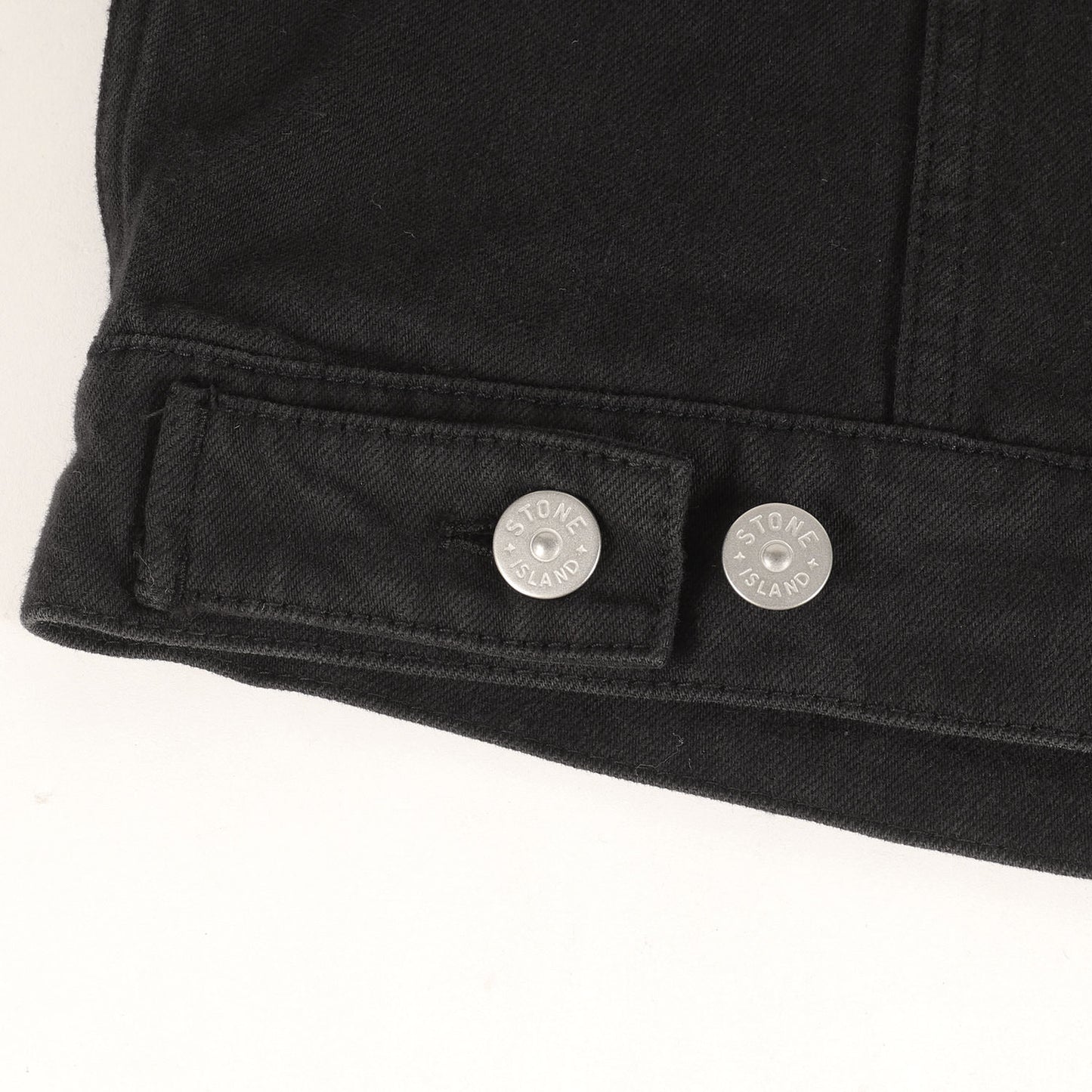 23AW ×STONE ISLAND バックロゴ デニム トラッカージャケット(Denim Trucker Jacket)