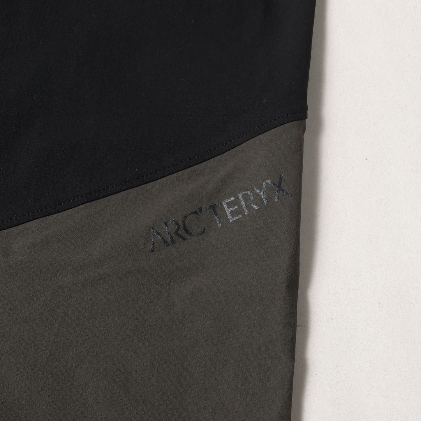ストレッチナイロン パルツ カーゴパンツ(PALTZ CARGO PANT / 2022年製)