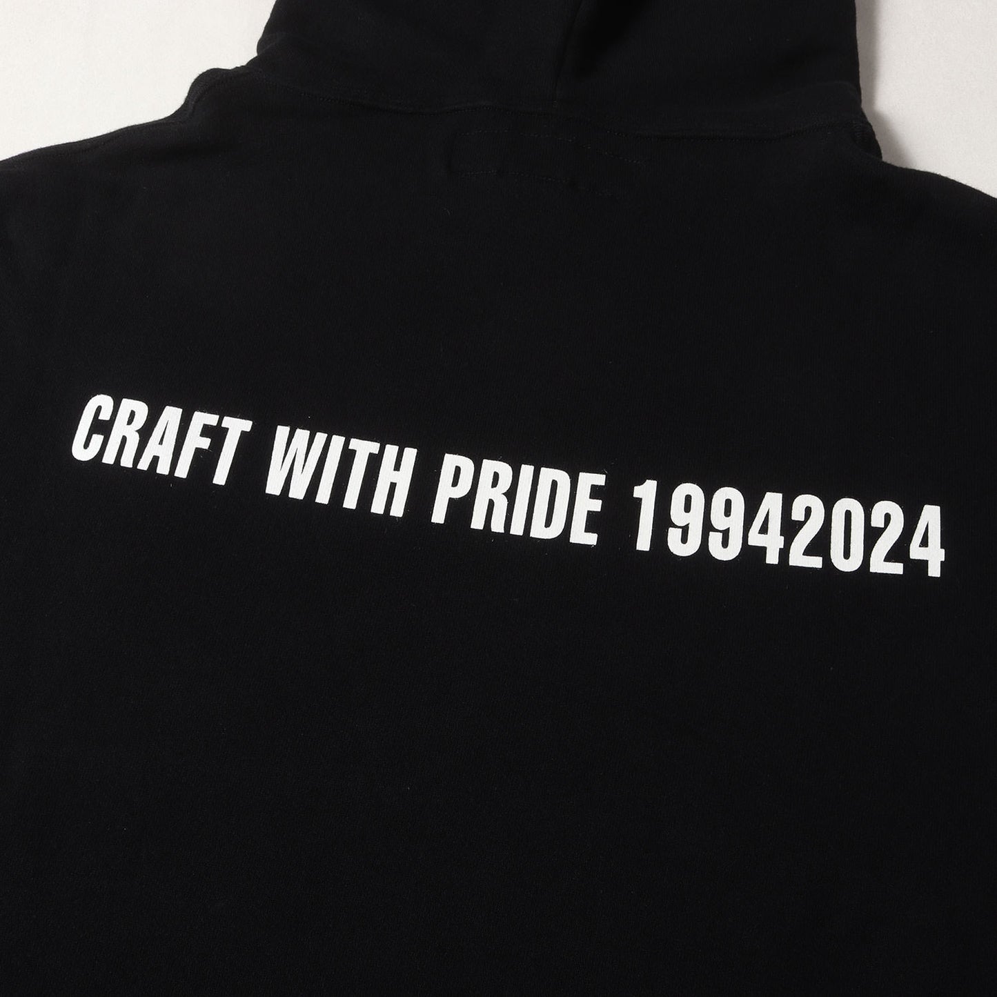 24SS 30周年記念 パッチロゴ スウェットパーカー(PATCHED SWEATPARKA LS)