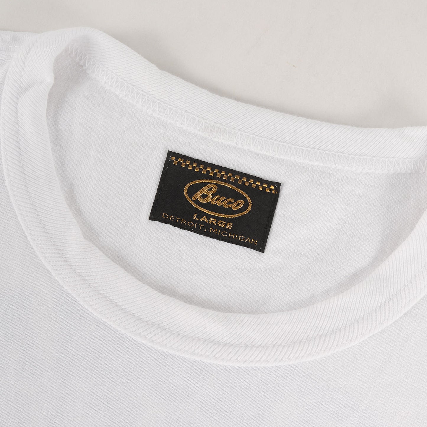 BUCO 染み込みプリント ポケット Tシャツ