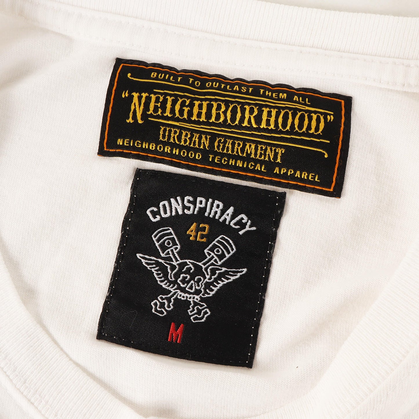 ×STUSSY Boneyards クロスソード Tシャツ