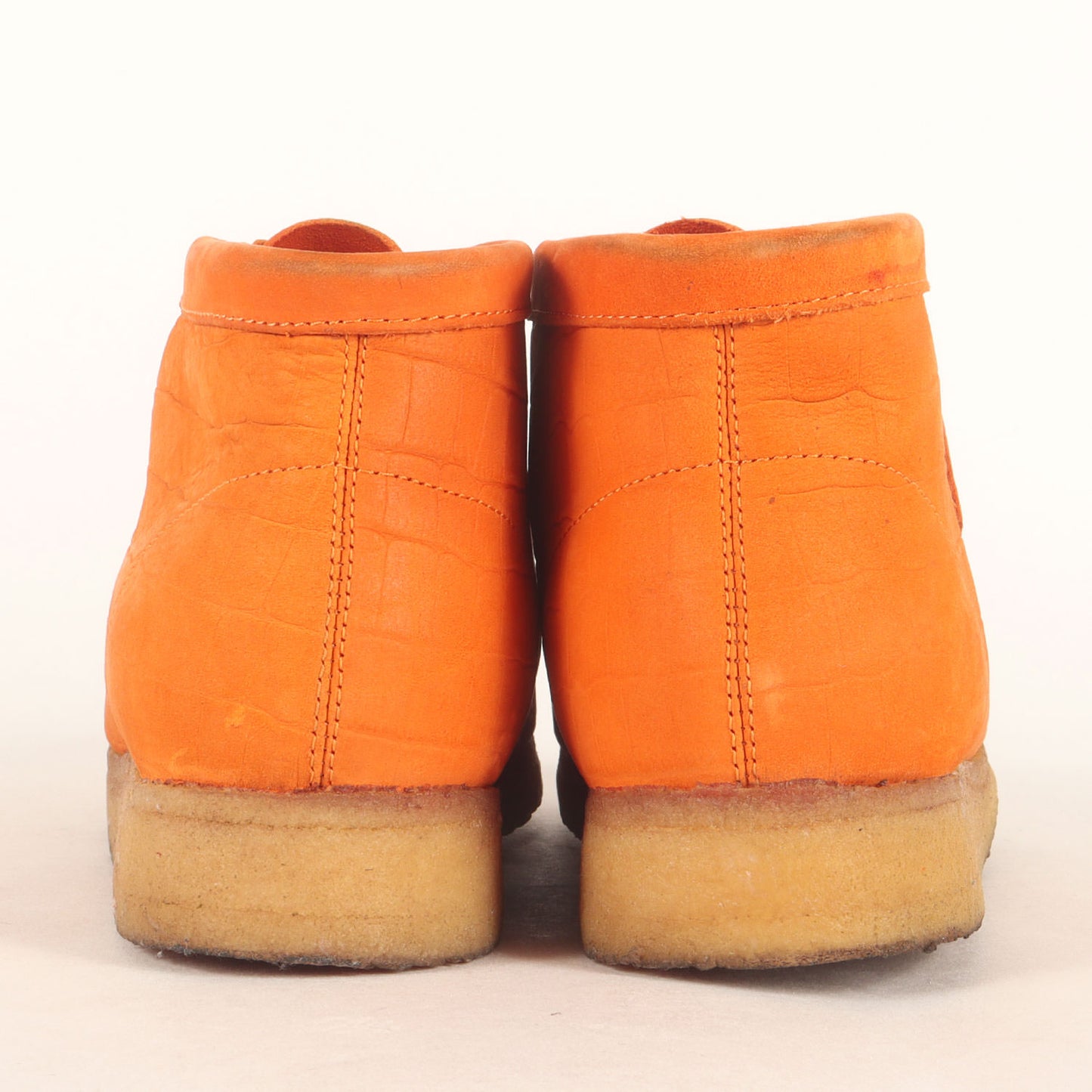 ×Clarks クロコダイル型押し ヌバックレザー ワラビーブーツ(Wallabee Boot)