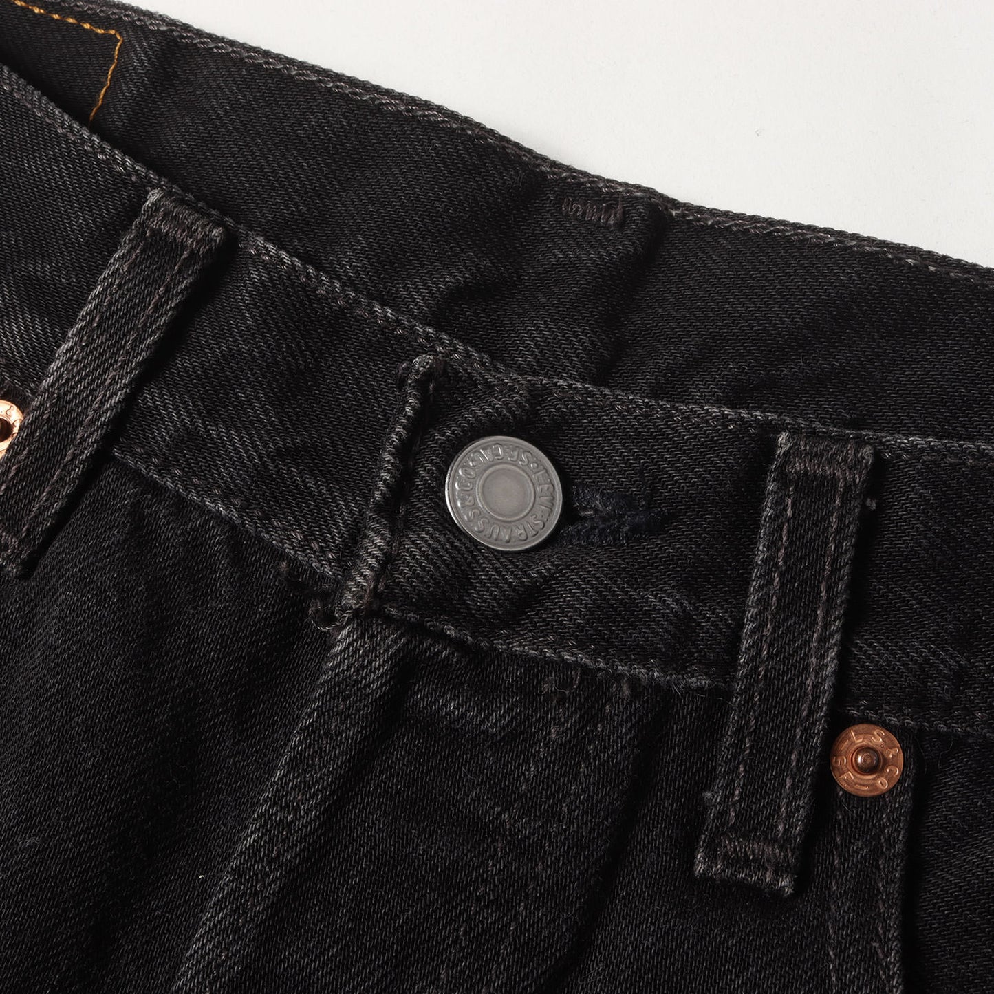 [濃黒 サークルR赤タブ] 90s 501 後染め ブラック デニムパンツ / USA製 501-0660