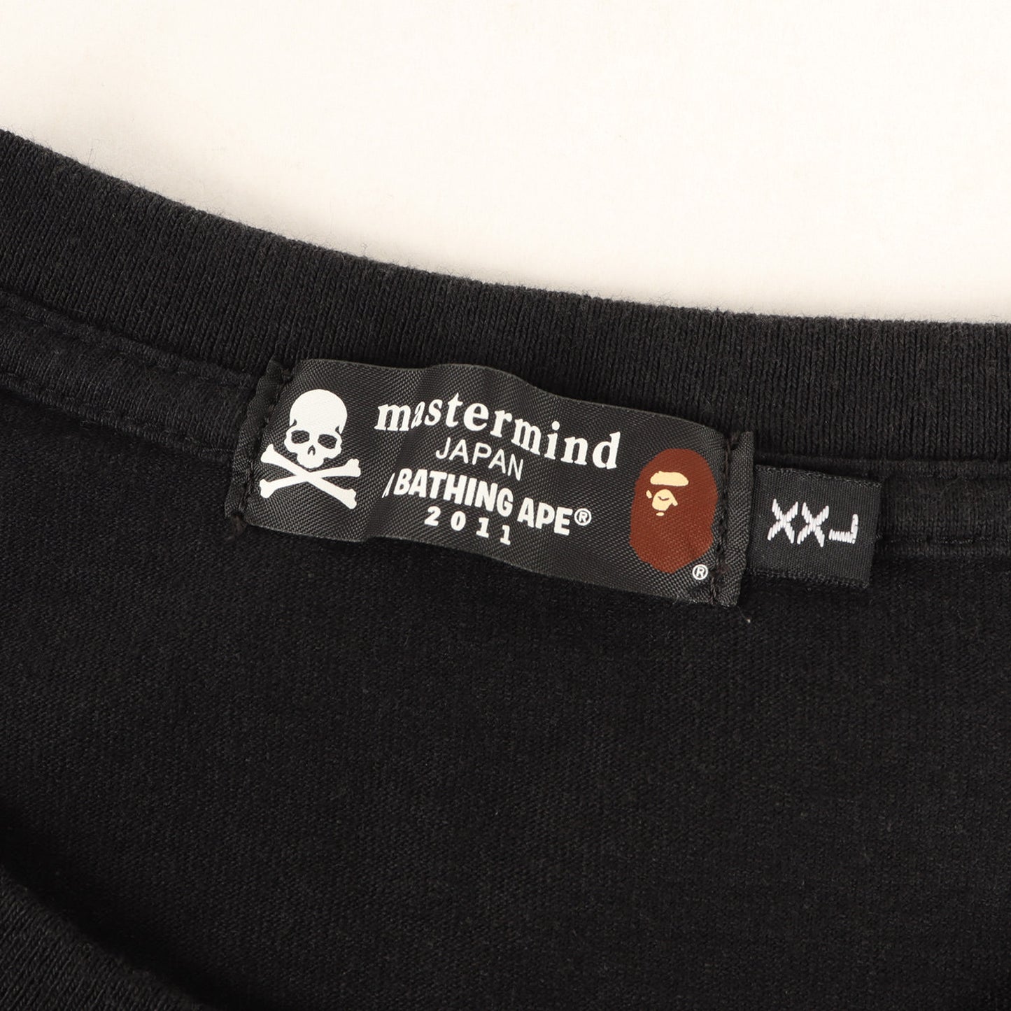 ×mastermind JAPAN カレッジ スカルボーン Tシャツ