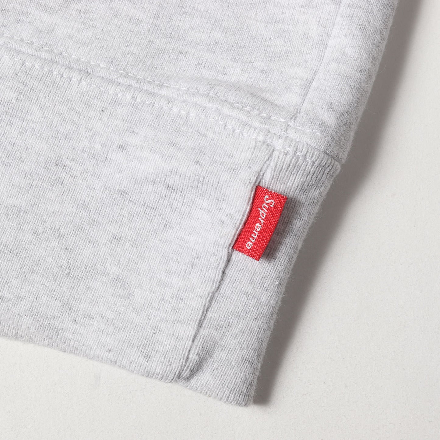 20AW ×FUTURA フューチュラロゴ クルーネック スウェット(Futura Logo Crewneck)